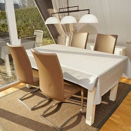 - Tent Roof House With Fence And Wifi * Damp