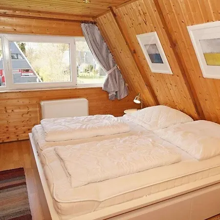 - Tent Roof House With Fence And Wifi *
