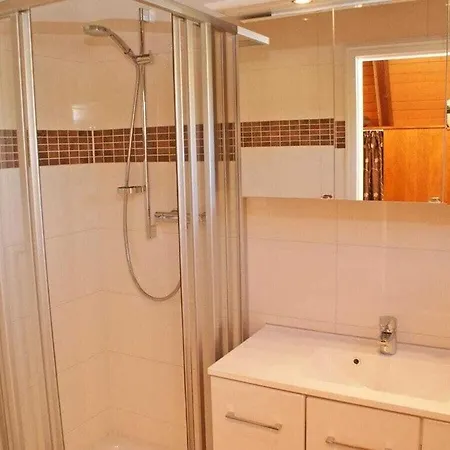 - Tent Roof House With Fence And Wifi * Damp